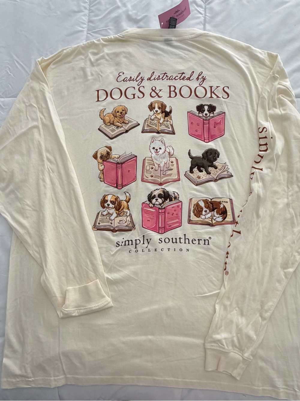 Simply Southern Cream 'Easily Distracted by Fogs And Books” Size XXLarge